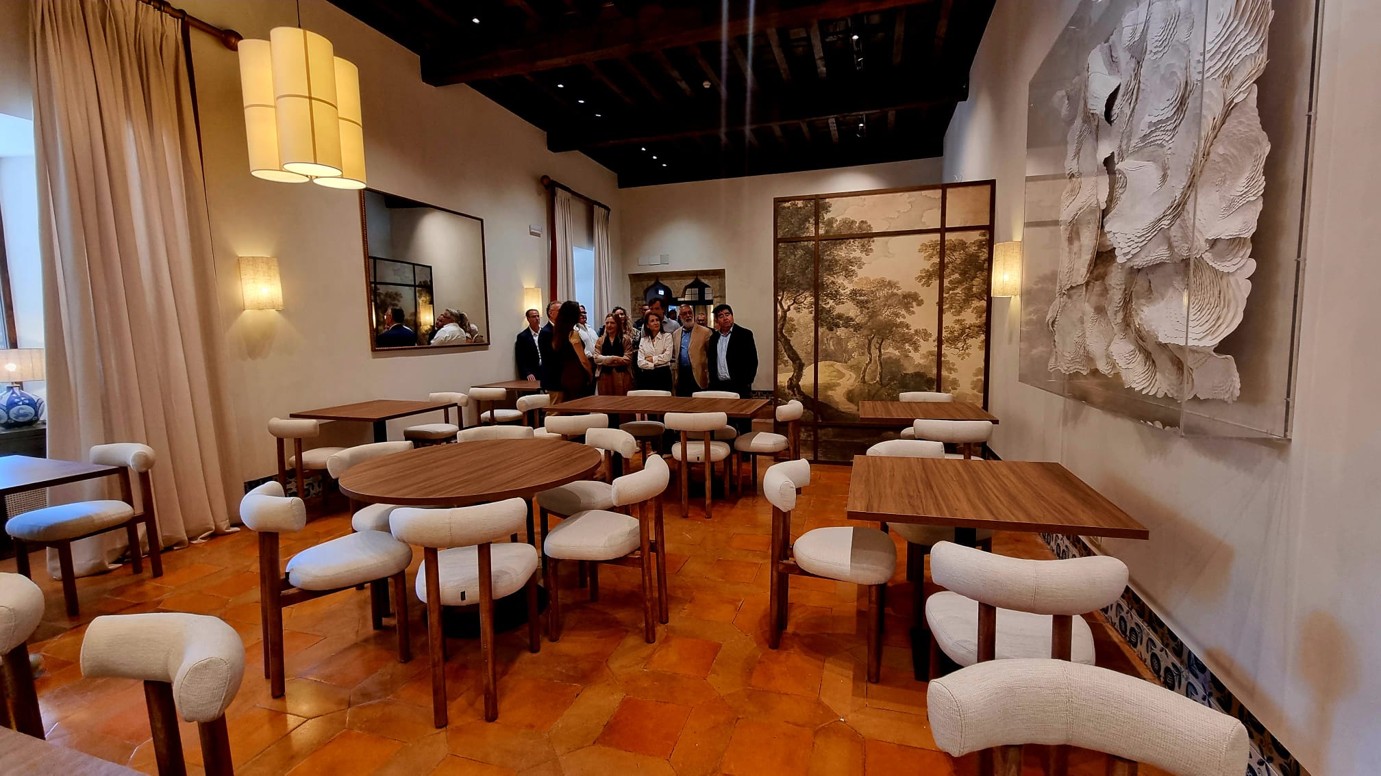 El Parador de Jarandilla reabre sus puertas este jueves tras unas obras de restauración dotadas con una inversión de 6 millones El Parador de Jarandilla reabre sus puertas este jueves tras unas obras de restauración dotadas con una inversión de 6 millones