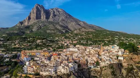 Finestrat obtiene 40.000 euros de Turisme Comunitat Valenciana para dar a conocer su oferta de recursos y servicios turísticos Finestrat obtiene 40.000 euros de Turisme Comunitat Valenciana para dar a conocer su oferta de recursos y servicios turísticos
