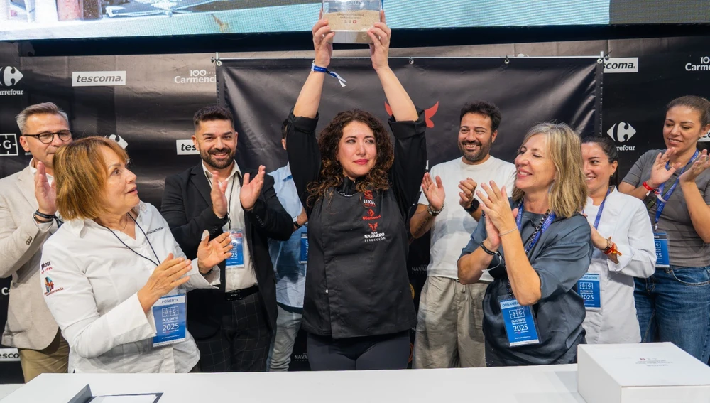 La oriolana Davinia Martínez (Restaurante D’Davinia Martínez), campeona del Premio Mejor Brasa del Mediterráneo en Alicante Gastronómica La oriolana Davinia Martínez (Restaurante D’Davinia Martínez), campeona del Premio Mejor Brasa del Mediterráneo en Alicante Gastronómica
