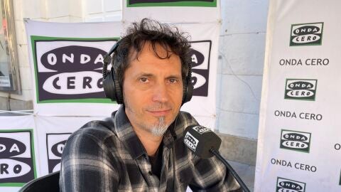 El compositor y cantante David Angulo