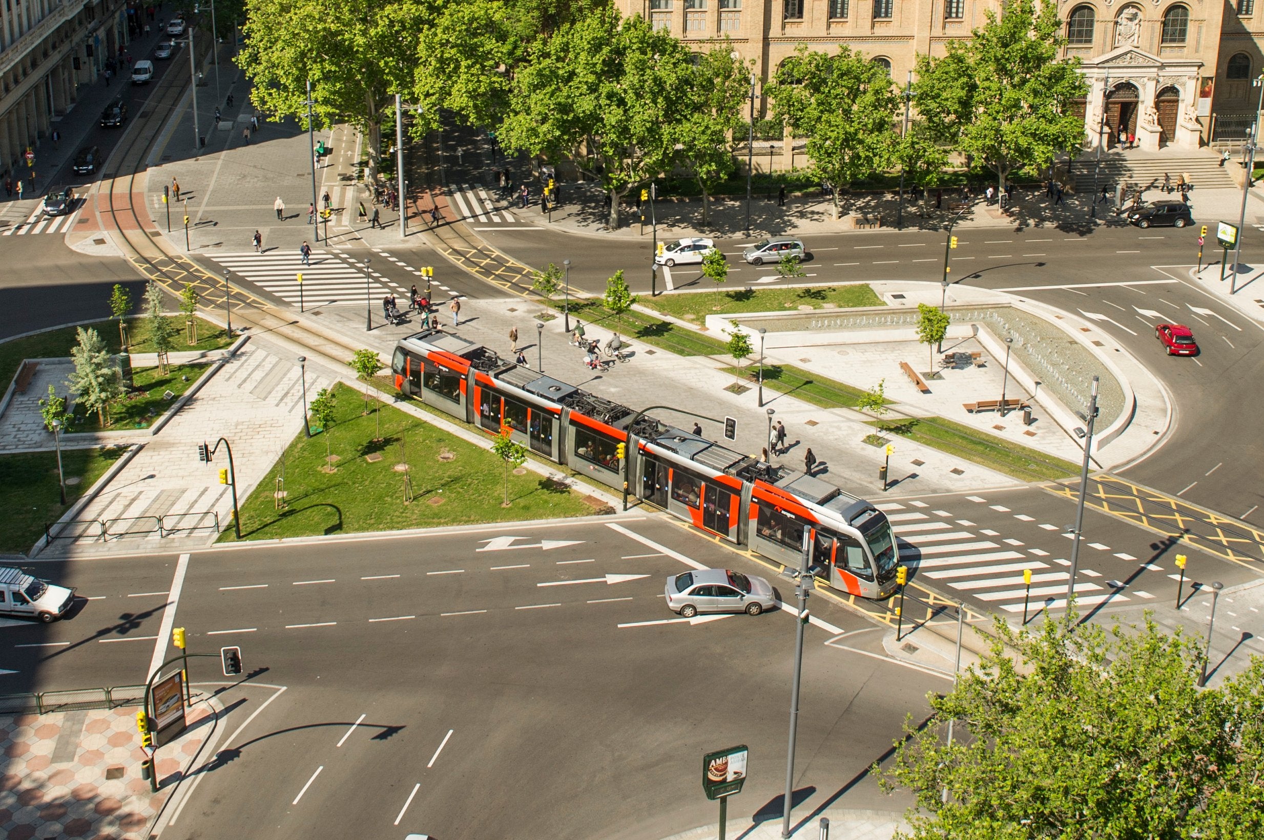 Seguimiento del 21% en el primer día de huelga del tranvía Seguimiento del 21% en el primer día de huelga del tranvía