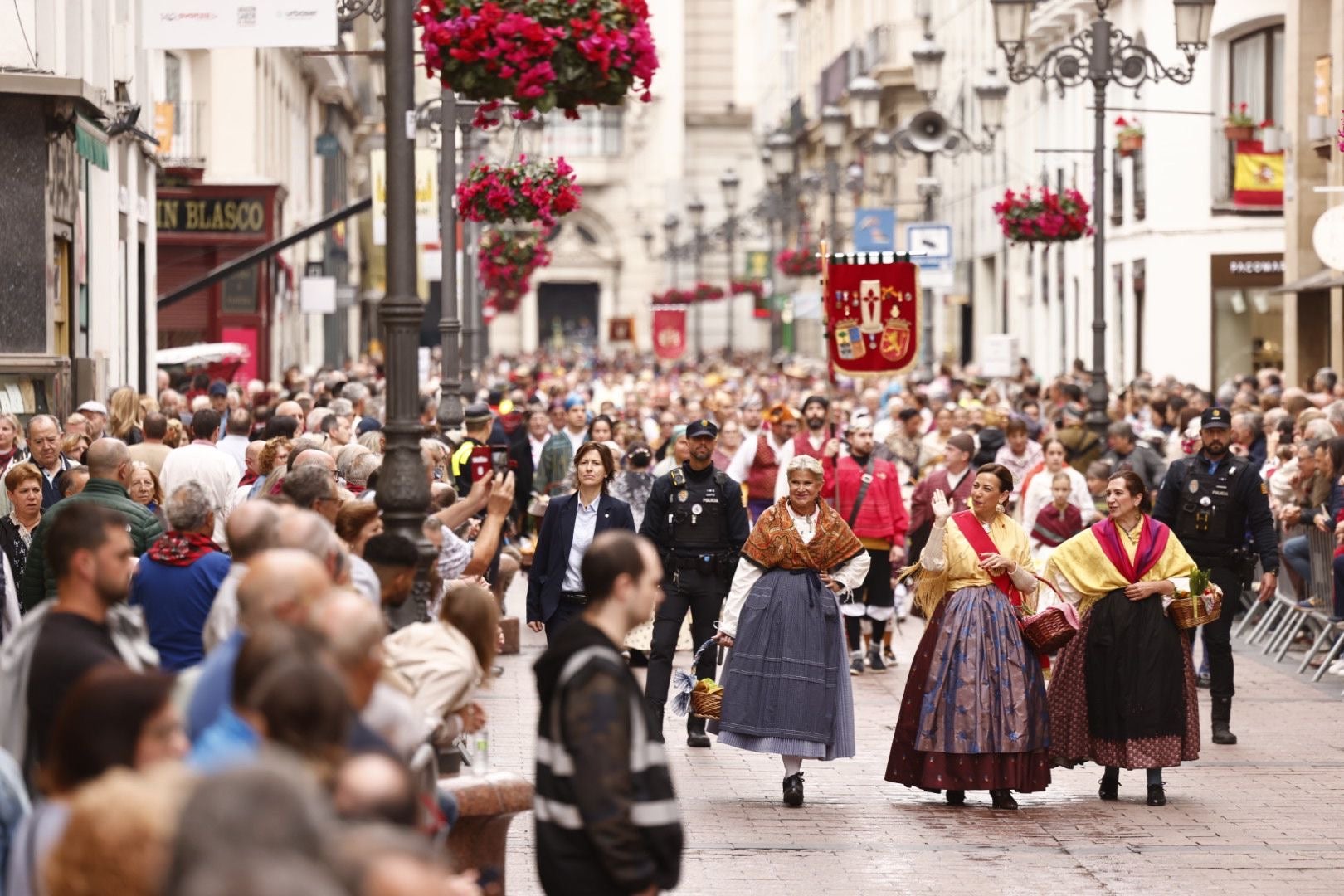 Récord en la Ofrenda de Frutos con 3.500 participantes Récord en la Ofrenda de Frutos con 3.500 participantes