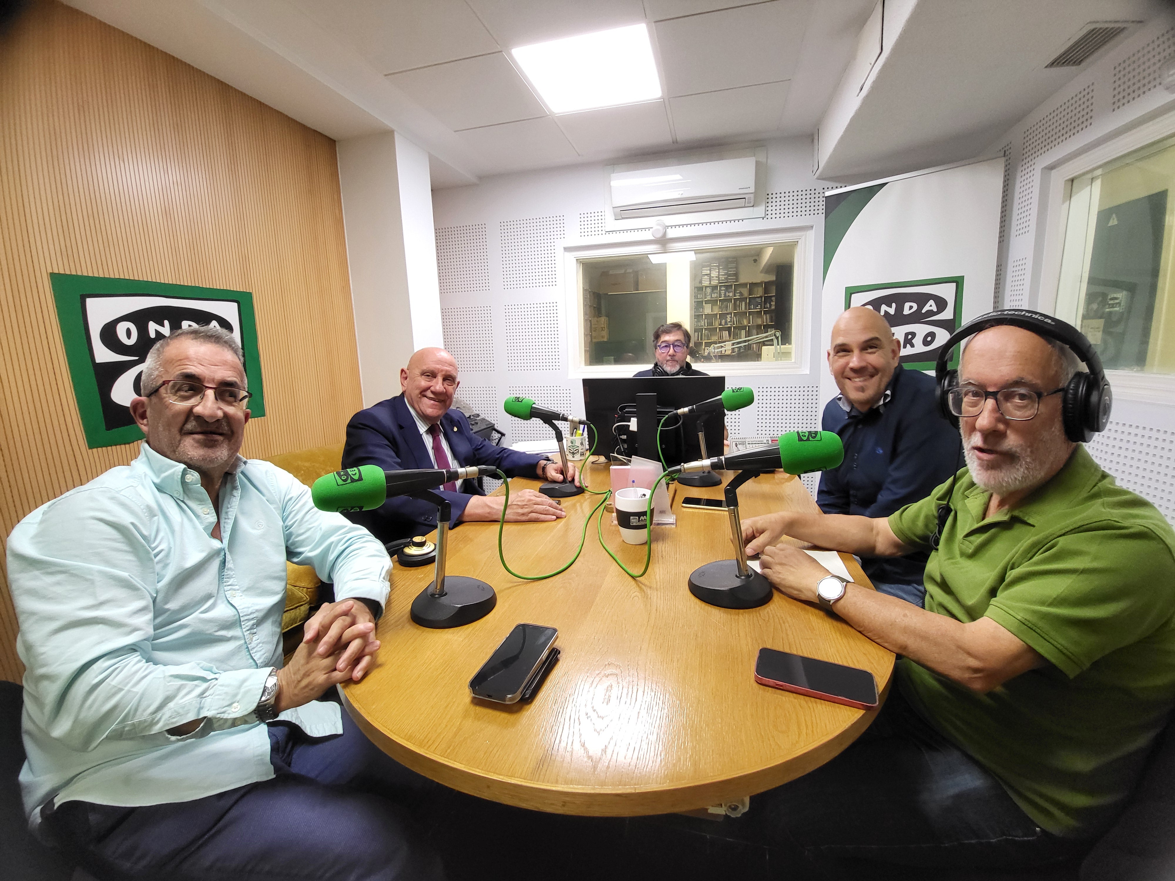 Venezuela protagonista na tertulia de "locos por incordiar" Venezuela protagonista na tertulia de "locos por incordiar"