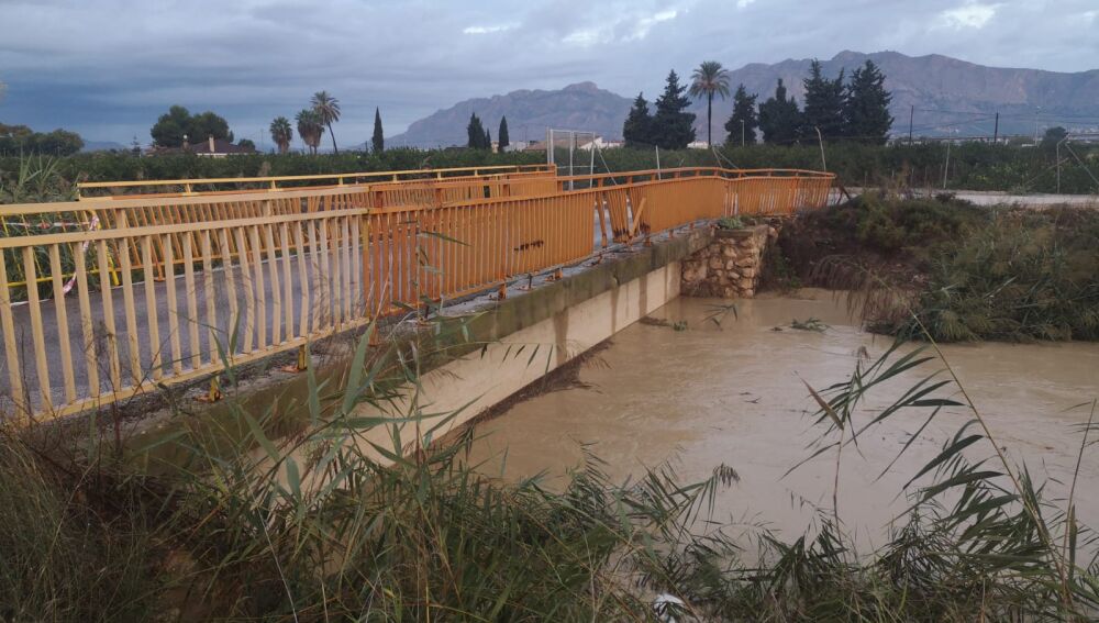 El Reguerón mostraba esta imagen el pasado viernesosta evitará inundaciones en los puntos que sufren las consecuencias de fuertes lluvias