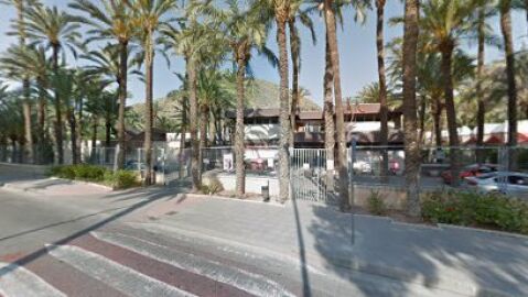 Vicente Pina: "Se est&aacute;n atendiendo las reparaciones m&aacute;s urgentes en los colegios de Orihuela a la espera del nuevo contrato de mantenimiento"