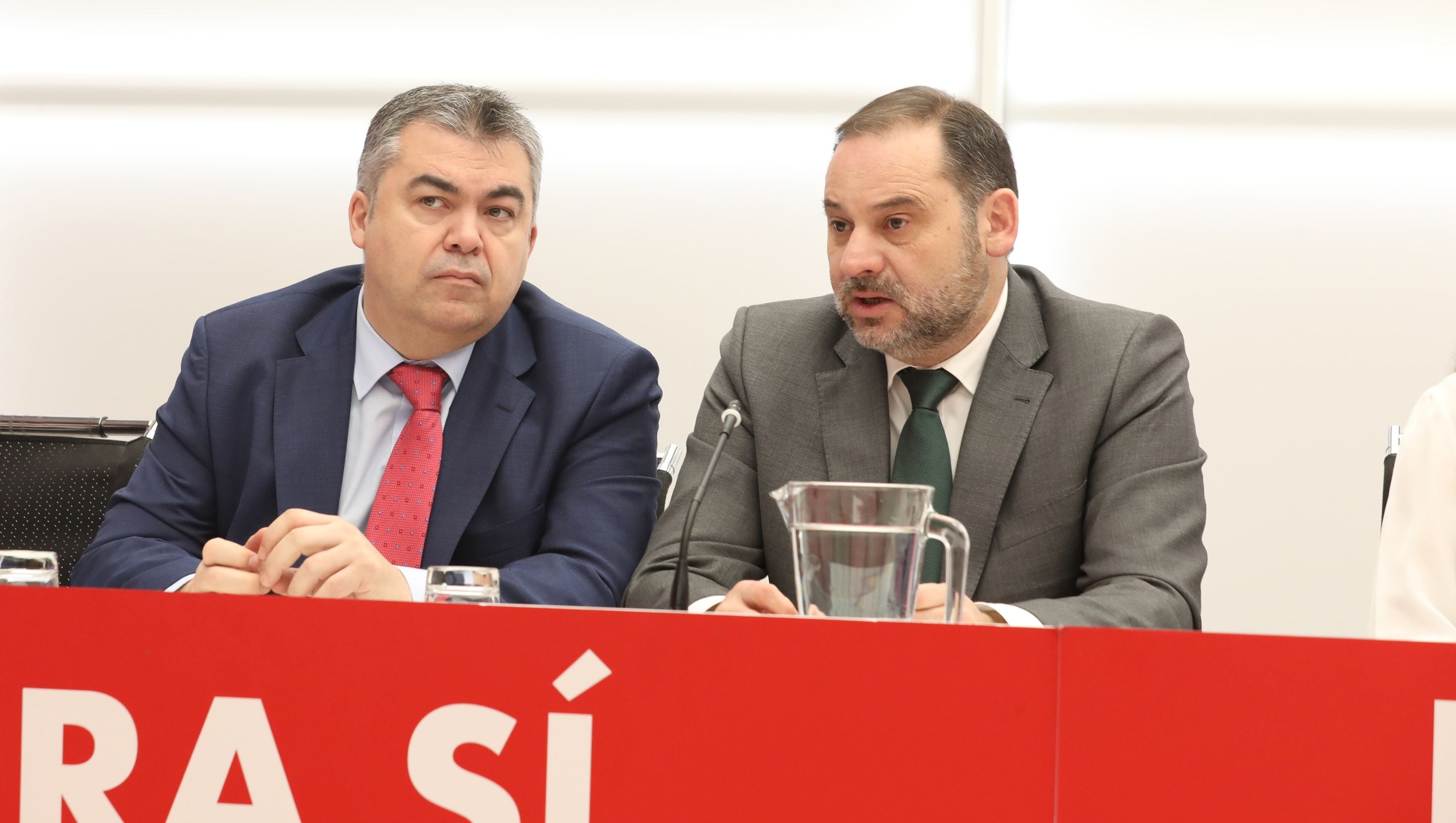 Por qué Ábalos no va a prisión provisional y Santos Cerdán sí: dos casos diferentes Por qué Ábalos no va a prisión provisional y Santos Cerdán sí: dos casos diferentes