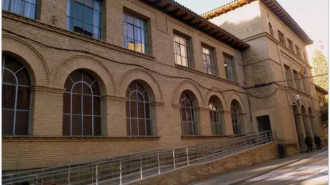 Denuncian la falta de técnico de infantil en el aula de dos años de El Parque en Huesca Denuncian la falta de técnico de infantil en el aula de dos años de El Parque en Huesca