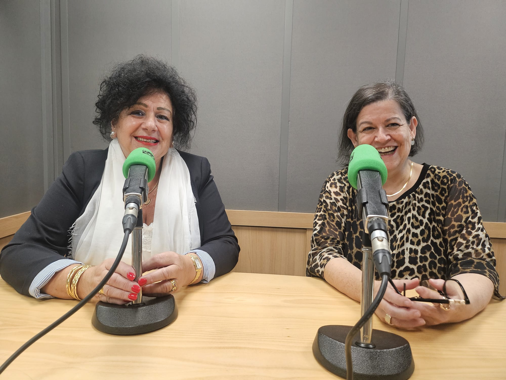 Tertulia con la Asociación Mujeres de Empresa Tertulia con la Asociación Mujeres de Empresa