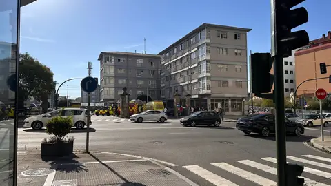 Herida una mujer tras colisionar con su vehículo contra un muro en el aparcamiento de la estación de tren de Santiago Herida una mujer tras colisionar con su vehículo contra un muro en el aparcamiento de la estación de tren de Santiago