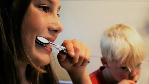 Cómo una infección en tu boca puede provocarte un ictus, una enfermedad cardíaca o Alzhéimer Cómo una infección en tu boca puede provocarte un ictus, una enfermedad cardíaca o Alzhéimer