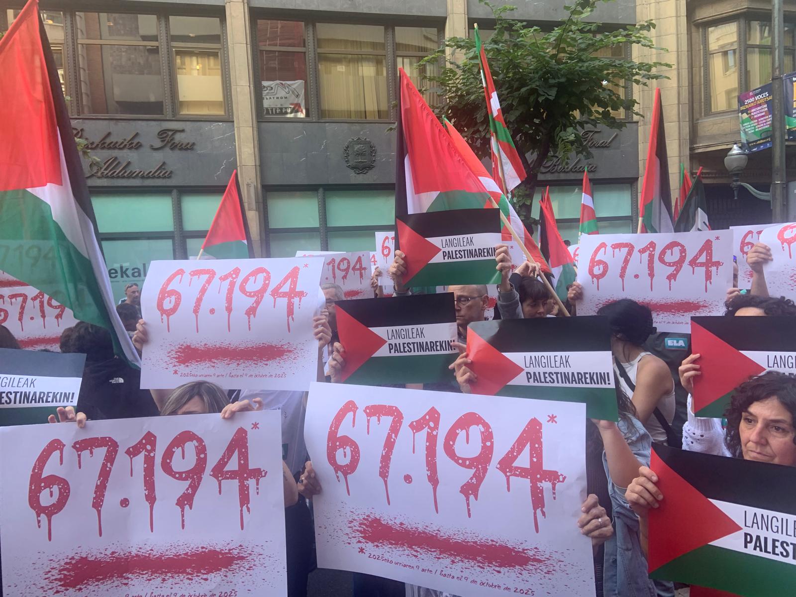 Miles de vascos salen a la calle contra Israel Miles de vascos salen a la calle contra Israel