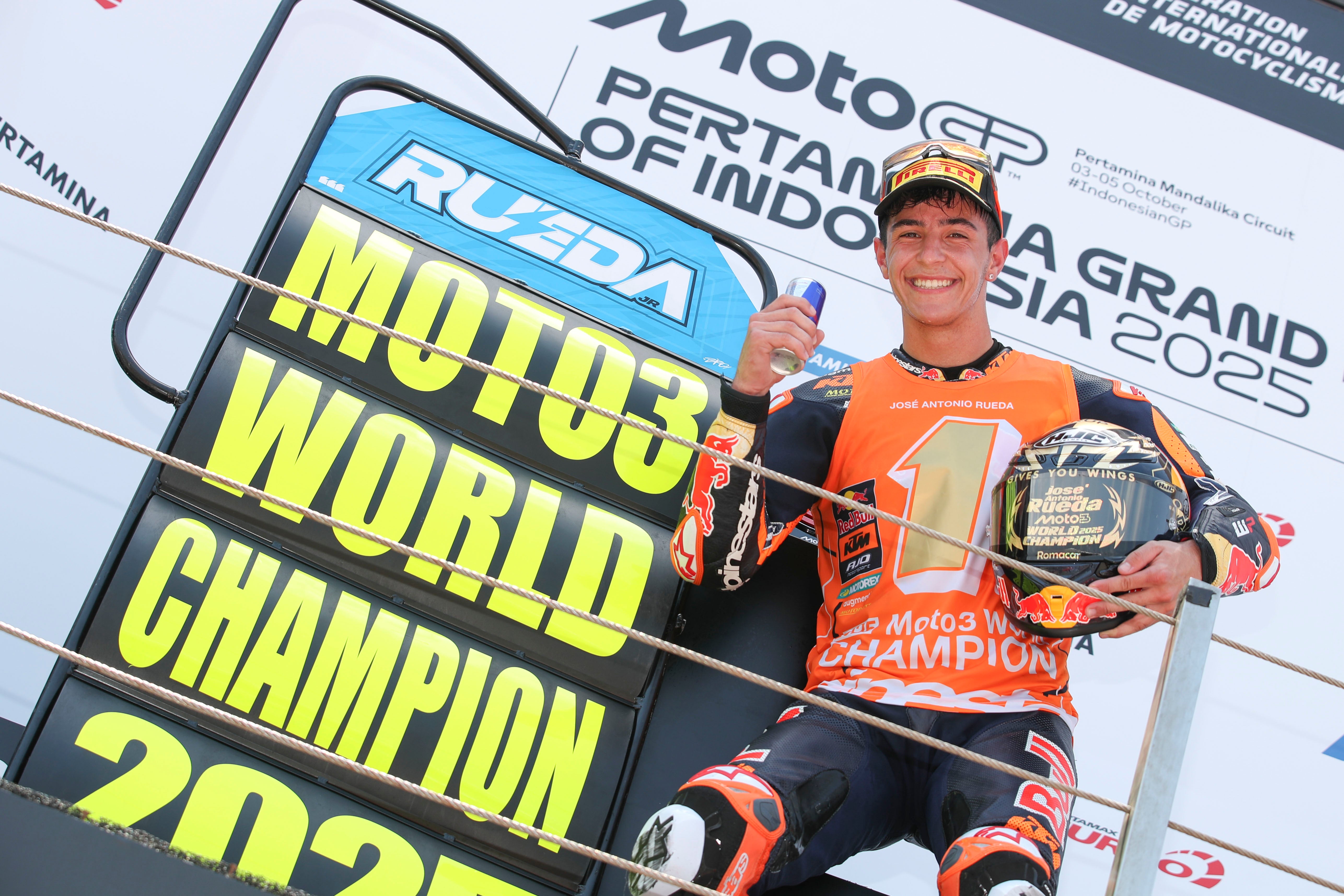 José Antonio Rueda, campeón de Moto3: "Llevo desde los 6 años soñando con esto"