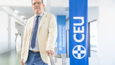 Investigadores de la CEU UF3 abordan claves para afrontar la inmigración irregular en el Mediterráneo Investigadores de la CEU UF3 abordan claves para afrontar la inmigración irregular en el Mediterráneo