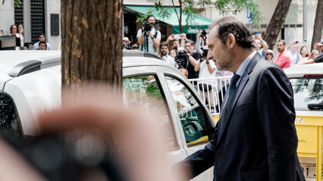 Qué pasaría con el escaño de Ábalos en el Congreso de los Diputados si  entra en prisión | Onda Cero Radio