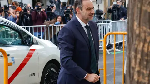 Ábalos declara ante el juez del Supremo en una cita clave en la que se juega entrar en prisión