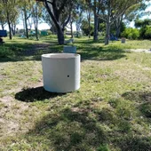 Una de las barbacoas situada en un parque urbano de Puerto Real Una de las barbacoas situada en un parque urbano de Puerto Real