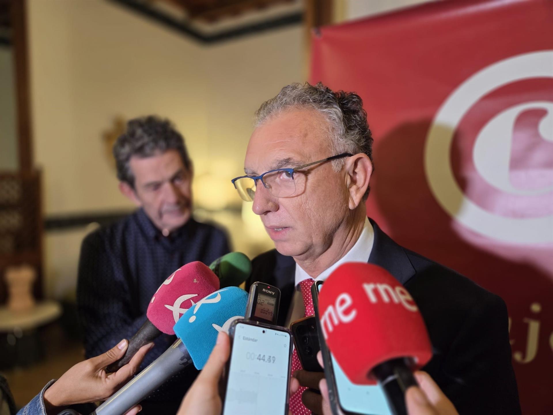 Las obras de control del nenúfar mejicano en el río Guadiana en Badajoz comenzarán a finales de octubre Las obras de control del nenúfar mejicano en el río Guadiana en Badajoz comenzarán a finales de octubre