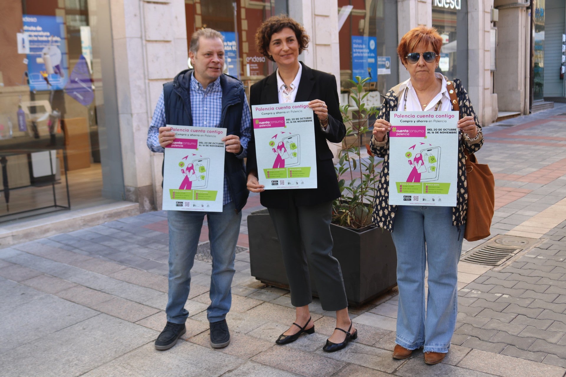 Cuenta Consumo Palencia reanima las compras de otoño con 500.000 euros para impulsar el comercio local Cuenta Consumo Palencia reanima las compras de otoño con 500.000 euros para impulsar el comercio local