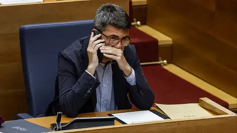 Más llamadas de Carlos Mazón en la DANA: Núñez-Feijóo, el lehendakari y el presidente de Telefónica