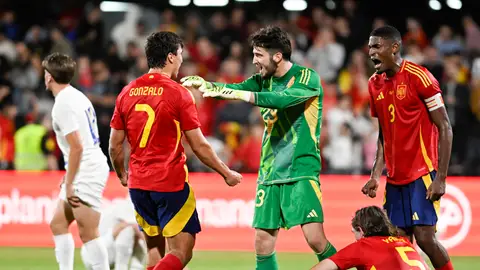 Mayenda y Gonzalo firman la remontada ante Finlandia Mayenda y Gonzalo firman la remontada ante Finlandia