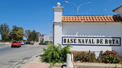 Entrada de la Base Naval de Rota