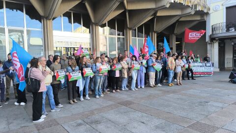 Concentraci&oacute;n de los sindicatos en Ciudad Real en solidaridad con Palestina