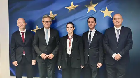 Prohens asegura que Frontex estaría "totalmente dispuesto" a desplegarse en Baleares. Prohens asegura que Frontex estaría "totalmente dispuesto" a desplegarse en Baleares.