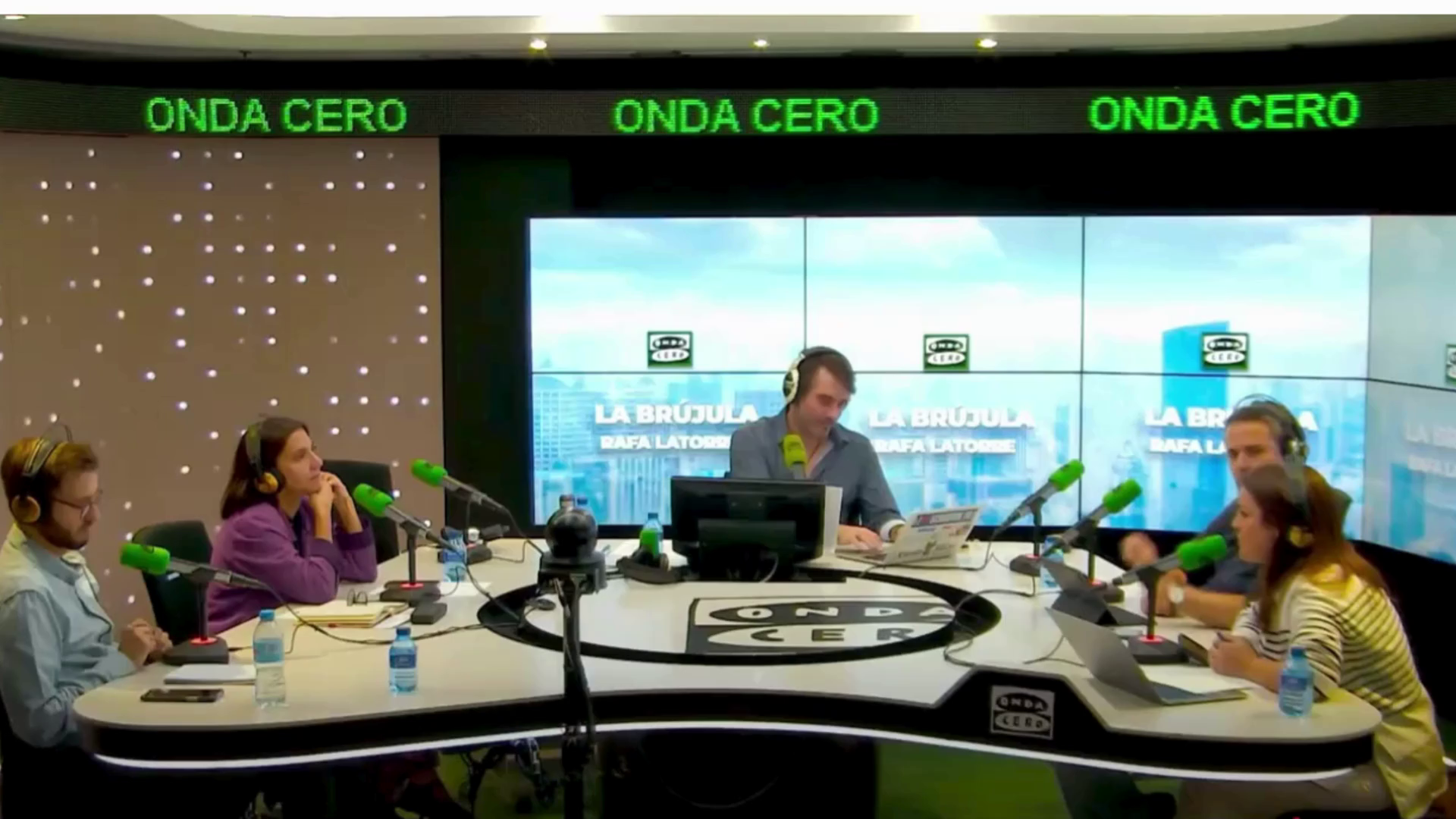 Ketty Garat: "Ábalos tenía un almacén de billetes y de señoritas que colocaba en empresas públicas" Ketty Garat: "Ábalos tenía un almacén de billetes y de señoritas que colocaba en empresas públicas"