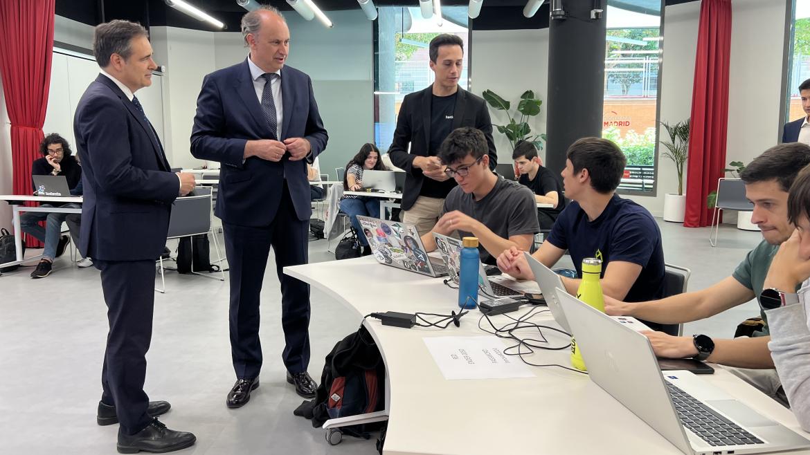 La Comunidad de Madrid acoge el primer “hackaton” europeo de ciberseguridad espacial La Comunidad de Madrid acoge el primer “hackaton” europeo de ciberseguridad espacial