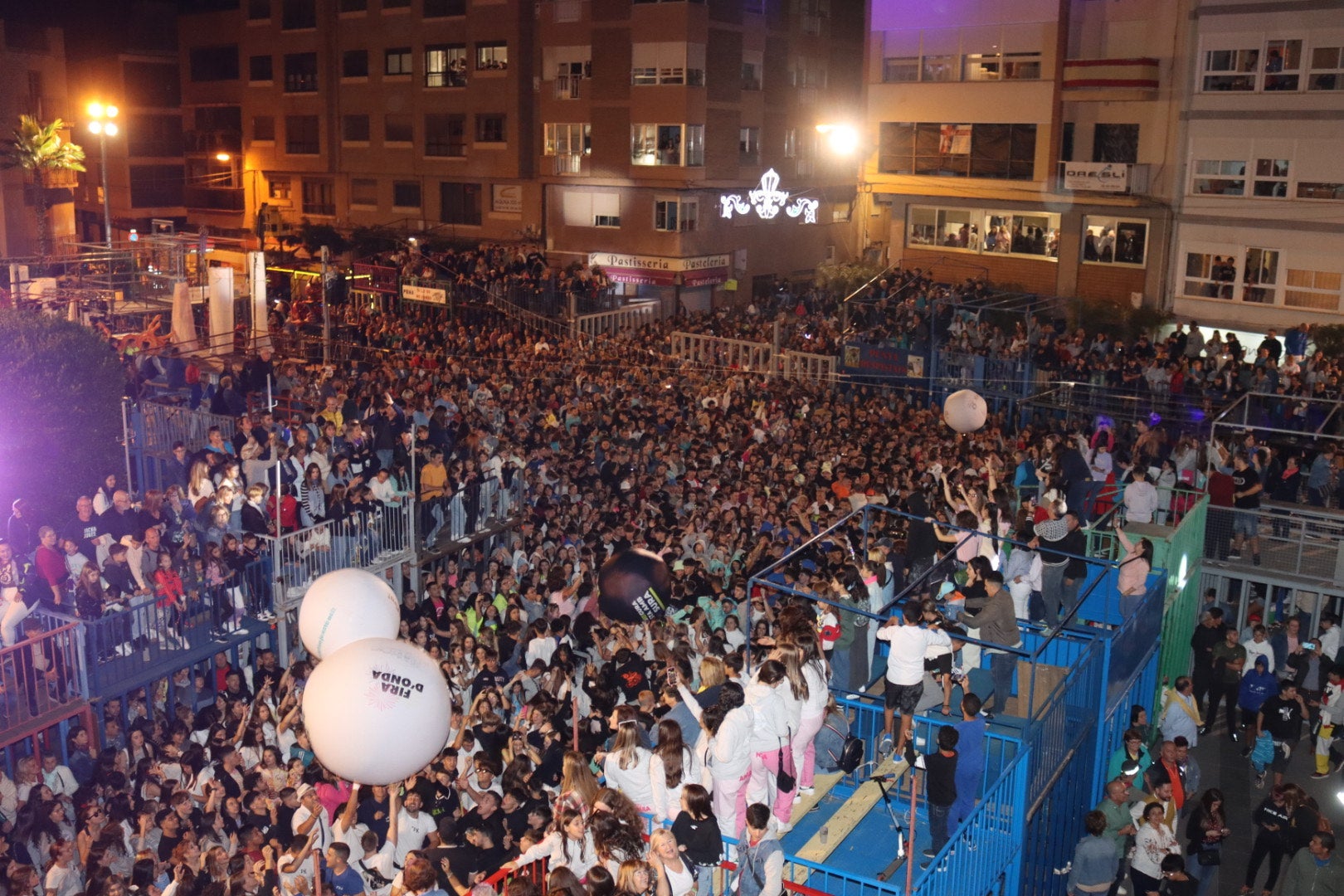 Pistoletazo de salida de la Fira d´Onda con el chupinazo este viernes por la noche Pistoletazo de salida de la Fira d´Onda con el chupinazo este viernes por la noche