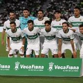 Once del Elche en la jornada inaugural ante el Real Betis. Once del Elche en la jornada inaugural ante el Real Betis.