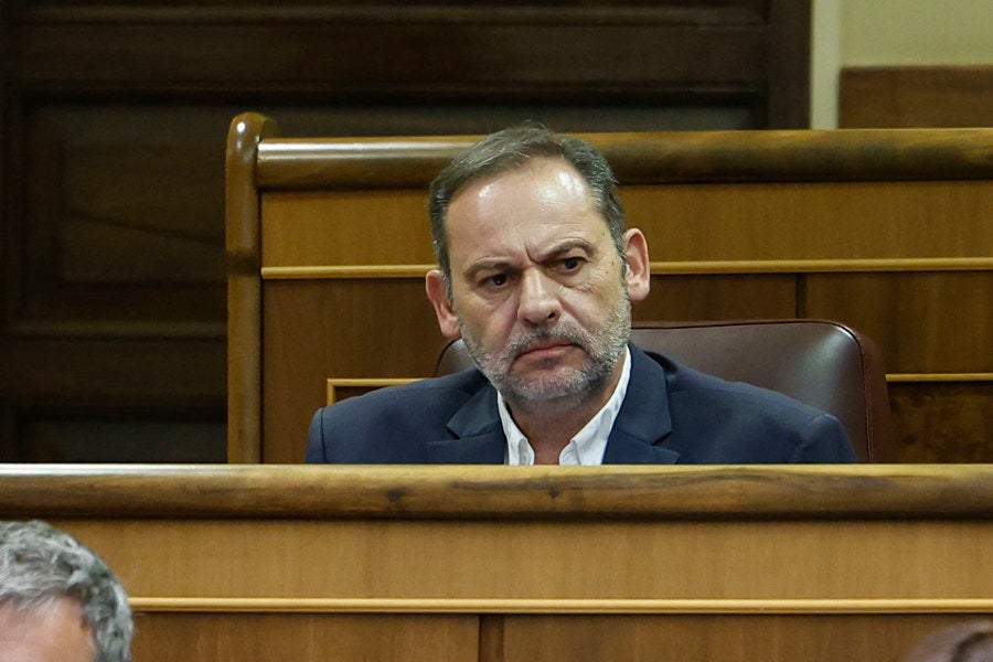 El juez encuentra pagos en metálico a Ábalos y Koldo que el PSOE no ha justificado y cita al entonces gerente y a una trabajadora El juez encuentra pagos en metálico a Ábalos y Koldo que el PSOE no ha justificado y cita al entonces gerente y a una trabajadora