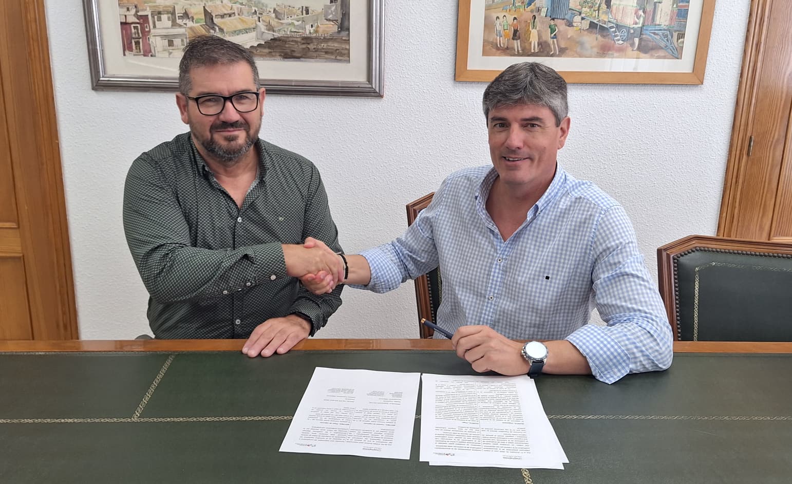 Villajoyosa renueva el convenio con la Cofradía de Pescadores y aumenta hasta los 50.000 euros la subvención Villajoyosa renueva el convenio con la Cofradía de Pescadores y aumenta hasta los 50.000 euros la subvención