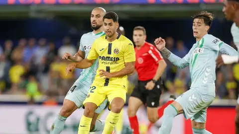 Ayoze regresó a los terrenos de juego frente al Betis Ayoze regresó a los terrenos de juego frente al Betis