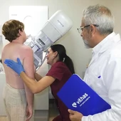 Vithas Málaga pone en valor con imágenes el día a día de pacientes y profesionales sanitarios, en su lucha contra el cáncer de mama Vithas Málaga pone en valor con imágenes el día a día de pacientes y profesionales sanitarios, en su lucha contra el cáncer de mama