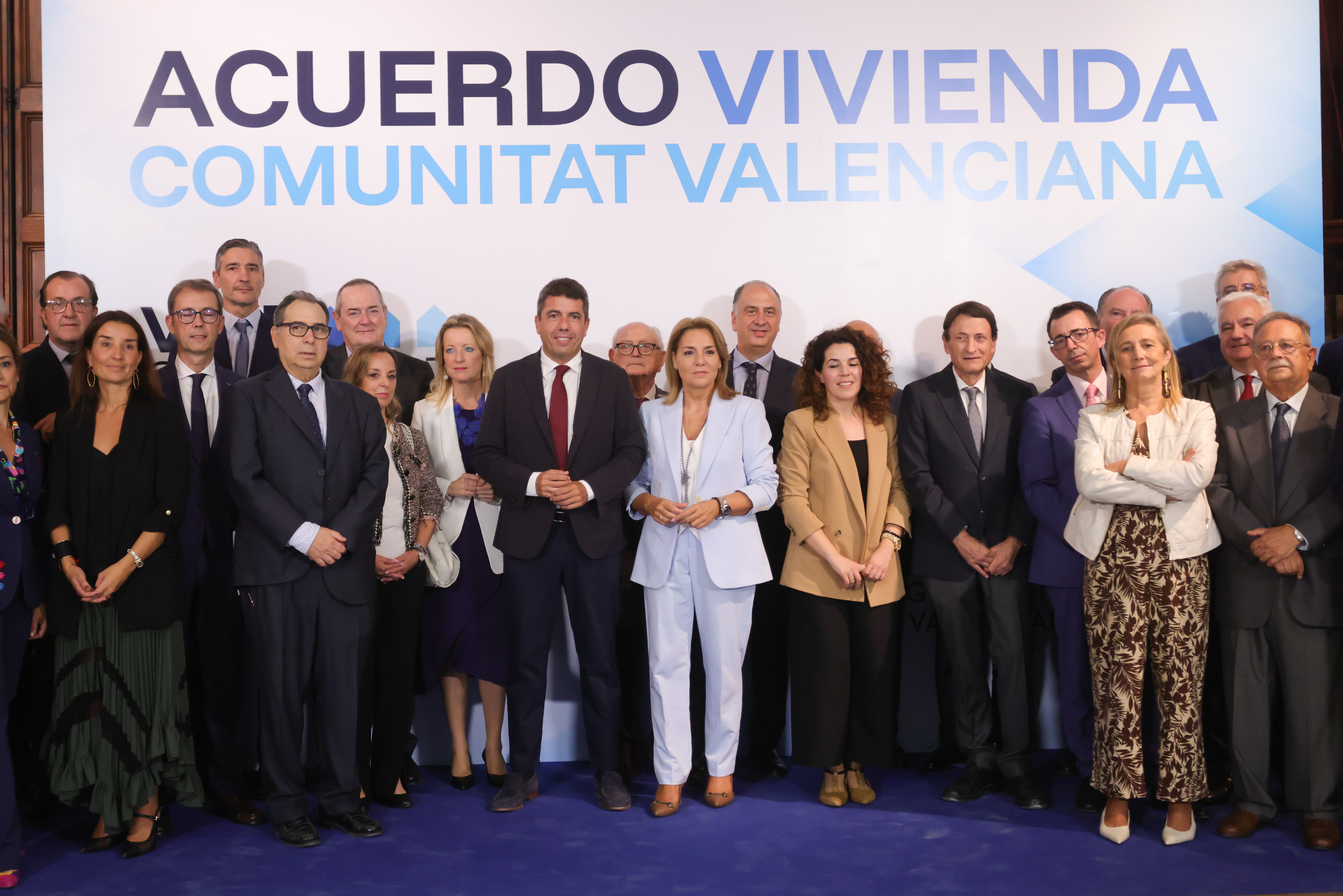 Mazón asegura que ya se han puesto en marcha 4.000 viviendas de protección pública Mazón asegura que ya se han puesto en marcha 4.000 viviendas de protección pública