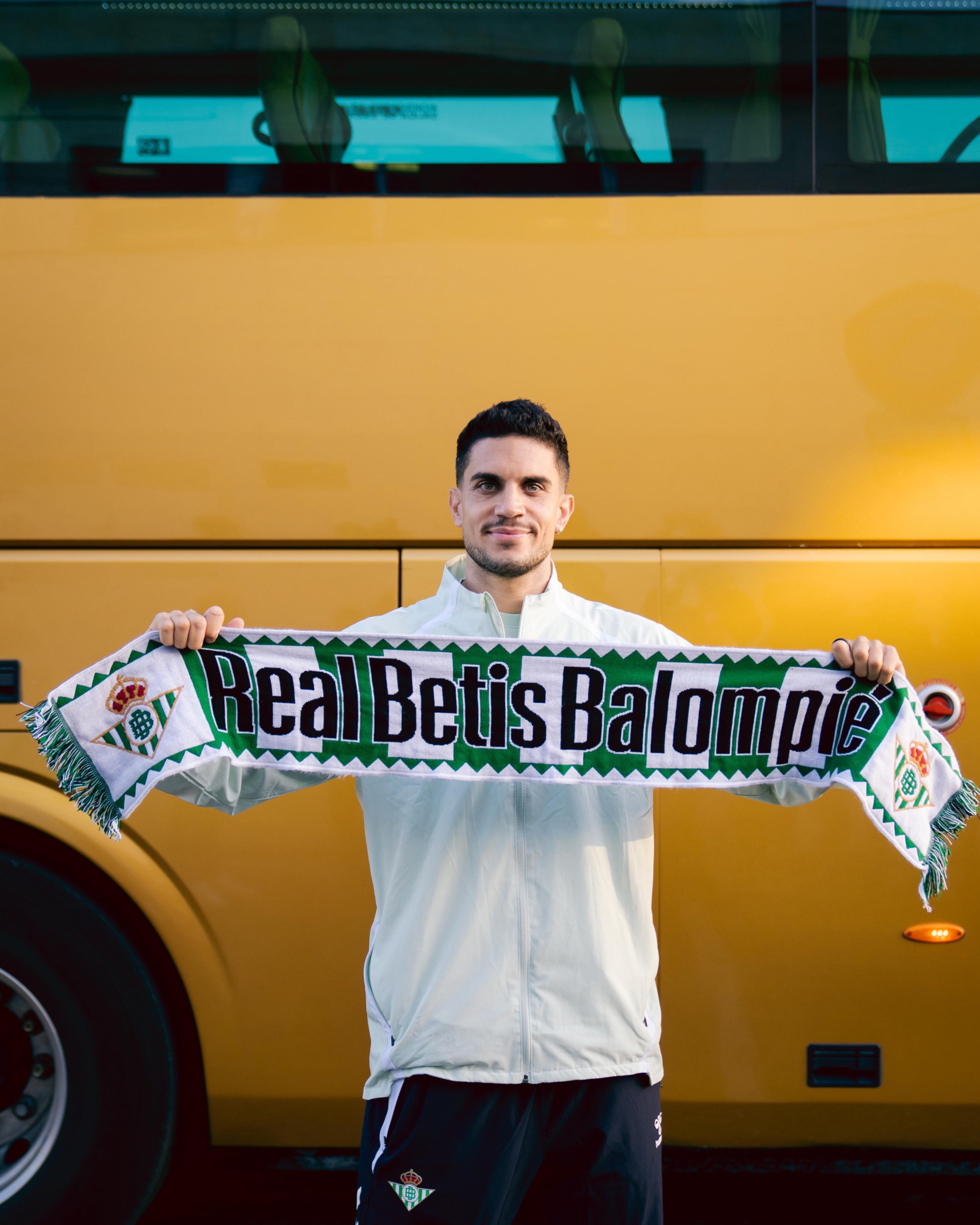 El Betis, rumbo a Bélgica sin Amrabat y, ahora sí, con afición El Betis, rumbo a Bélgica sin Amrabat y, ahora sí, con afición