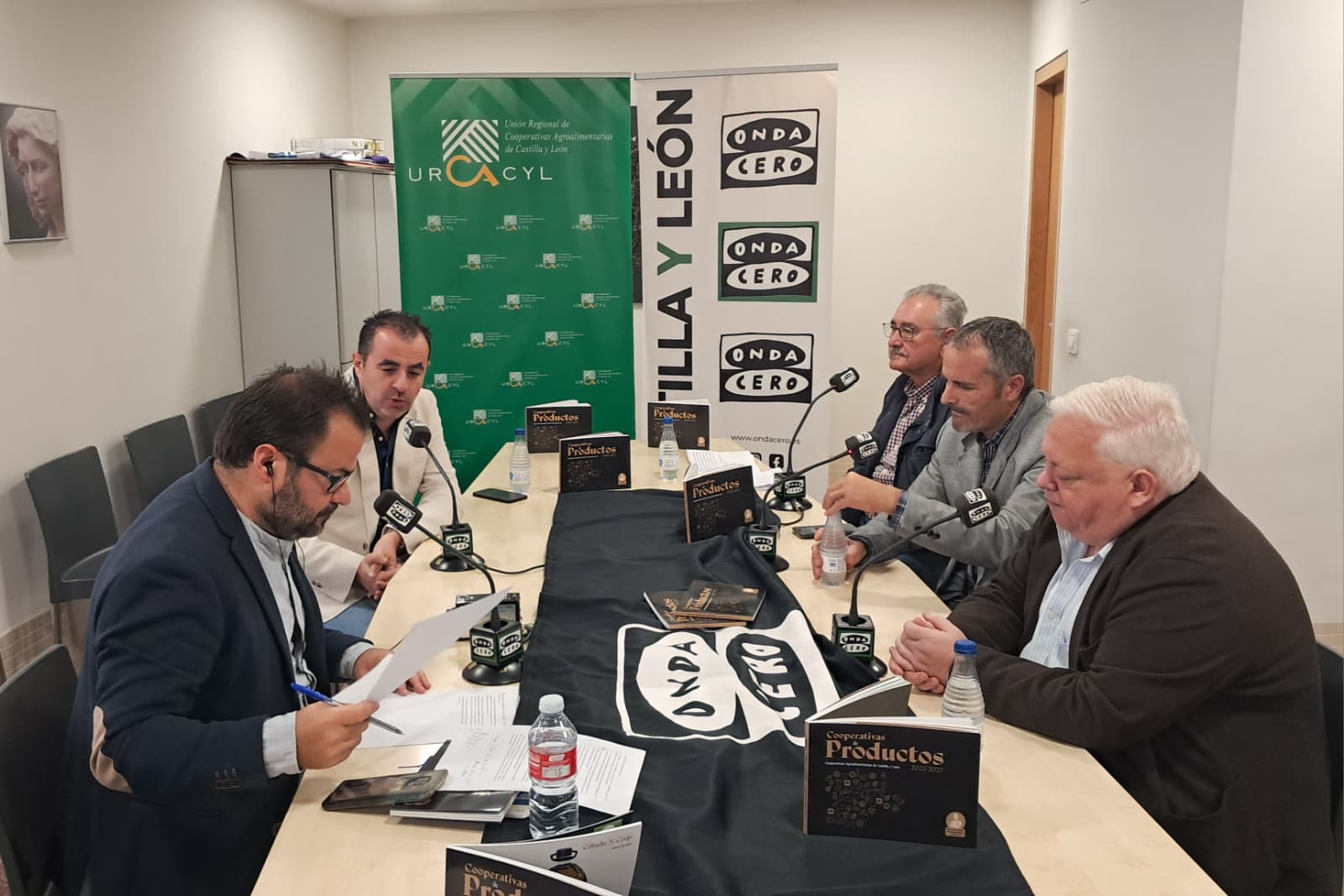 Urcacyl presenta el nuevo catálogo de productos agroalimentarios Urcacyl presenta el nuevo catálogo de productos agroalimentarios