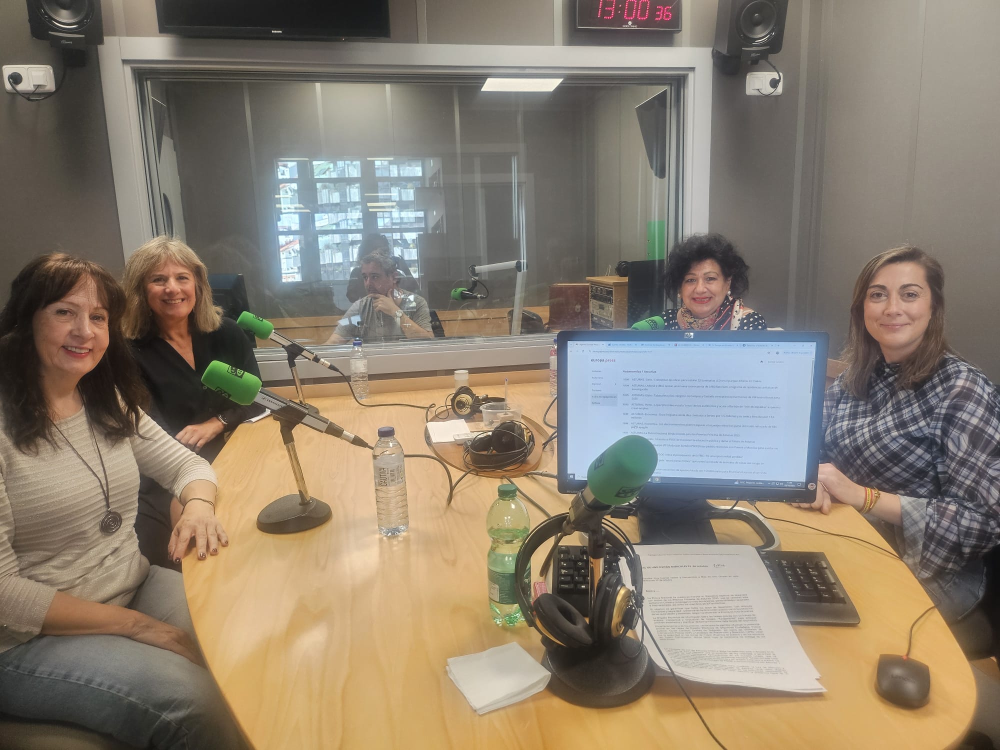 Tertulia con la Asociación Mujeres de Empresa Tertulia con la Asociación Mujeres de Empresa