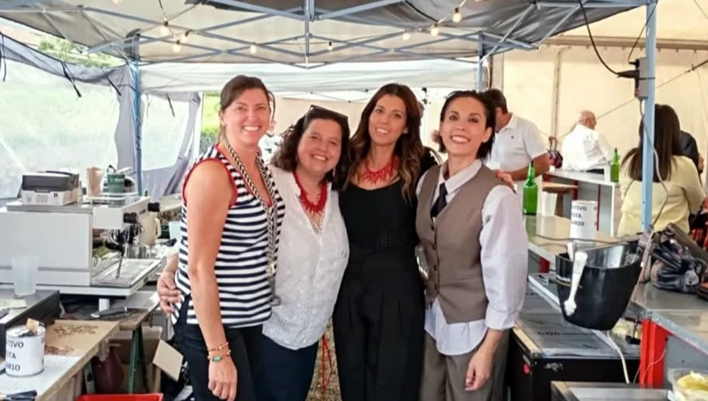 Las organizadoras recibieron numerosos elogios Las organizadoras recibieron numerosos elogios