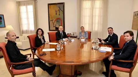 Los promotores inmobiliarios de Baleares prevén la creación de 15.000 viviendas VPO y a precio limitado en la próxima década. Los promotores inmobiliarios de Baleares prevén la creación de 15.000 viviendas VPO y a precio limitado en la próxima década.