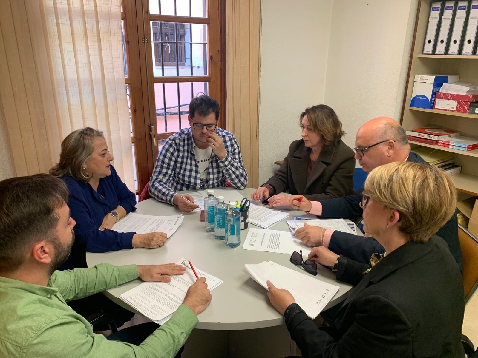 El PSOE de Villajoyosa anuncia que estudia acudir a los tribunales por el préstamo de 23 millones El PSOE de Villajoyosa anuncia que estudia acudir a los tribunales por el préstamo de 23 millones