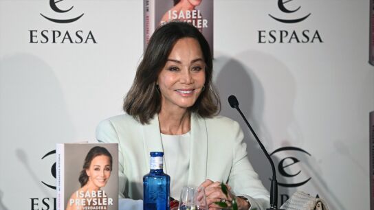 Isabel Preysler en la presentaci&oacute;n de su libro 'Mi verdadera historia'