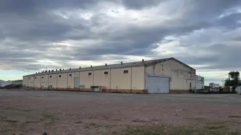 Burriana pretende adquirir una nave y sus terrenos para plazas de aparcamiento y un nuevo almacén Burriana pretende adquirir una nave y sus terrenos para plazas de aparcamiento y un nuevo almacén