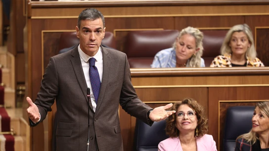 El presidente del Gobierno, Pedro Sánchez, interviene durante una sesión de control al Gobierno en el Congreso de los Diputados, el 22 de octubre de 2025 en Madrid, España. El presidente del Gobierno, Pedro Sánchez, interviene durante una sesión de control al Gobierno en el Congreso de los Diputados, el 22 de octubre de 2025 en Madrid, España.