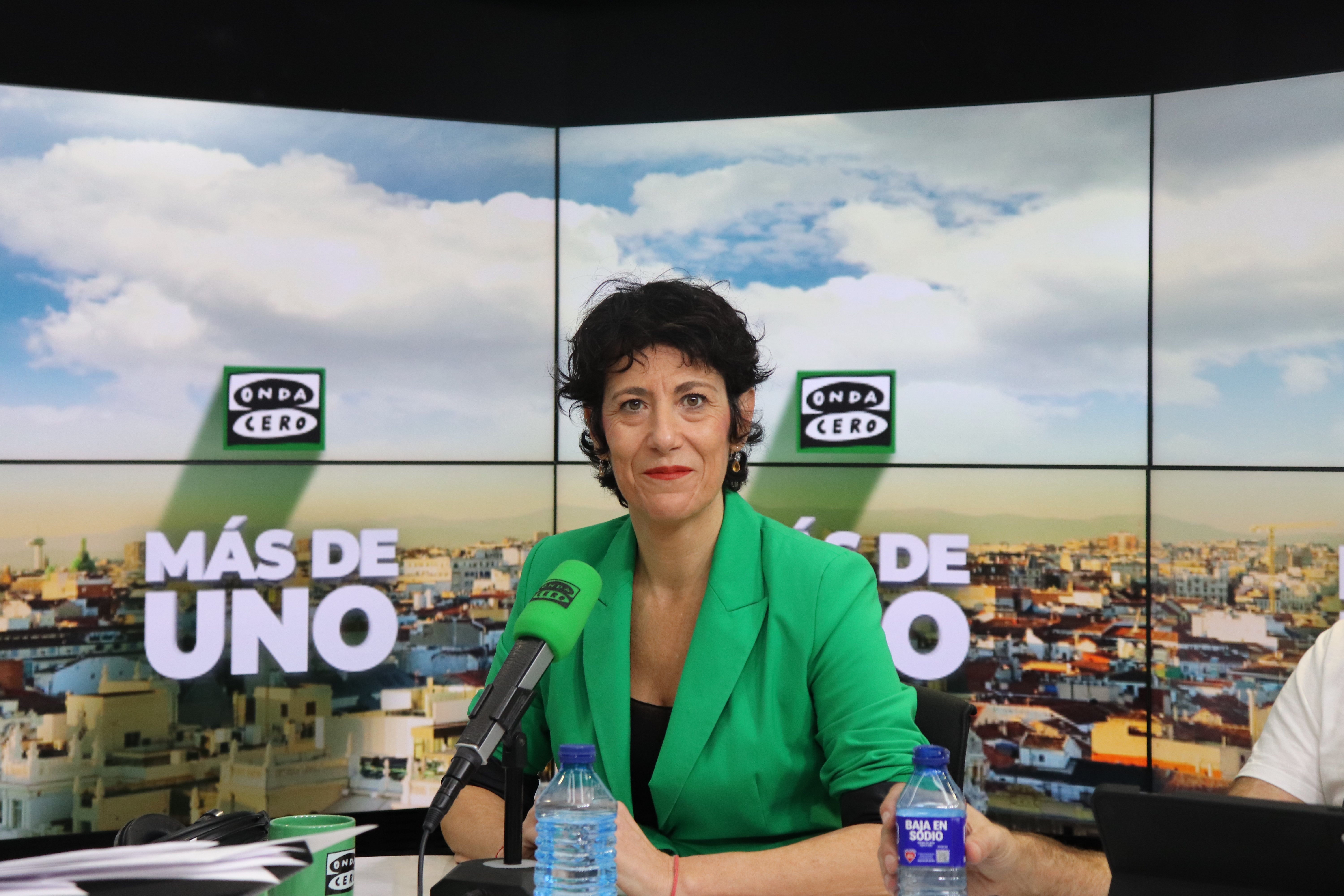 Elma Saiz defiende la subida de las cuotas de los autónomos: "Queremos que coticen más para su propia protección" Elma Saiz defiende la subida de las cuotas de los autónomos: "Queremos que coticen más para su propia protección"