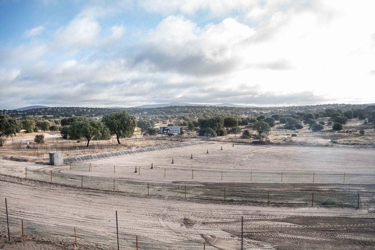 Finalizan las obras de mejora y adecuación en el circuito de motocross Vía de la Plata de Mérida Finalizan las obras de mejora y adecuación en el circuito de motocross Vía de la Plata de Mérida