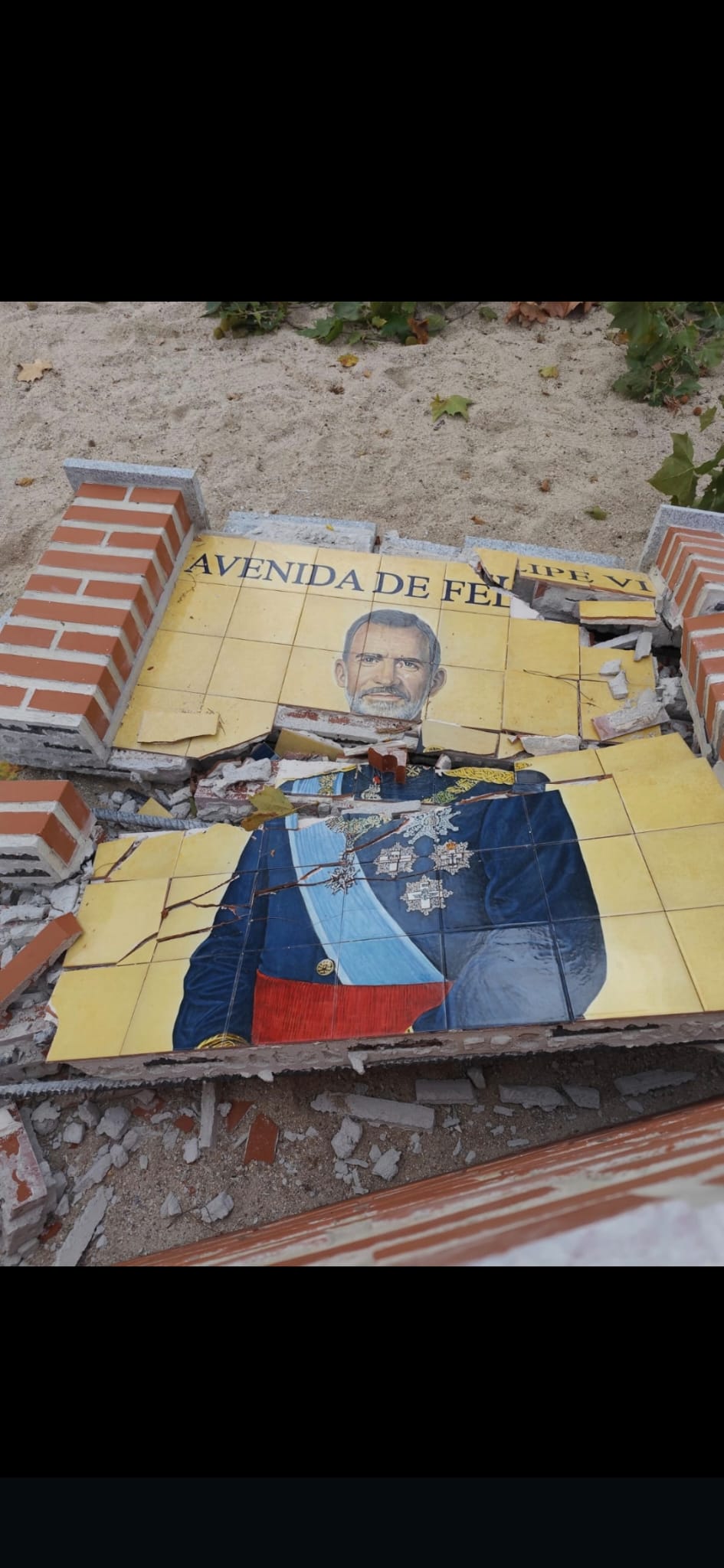 Aparece el mural de Felipe VI destrozado en Talavera Aparece el mural de Felipe VI destrozado en Talavera