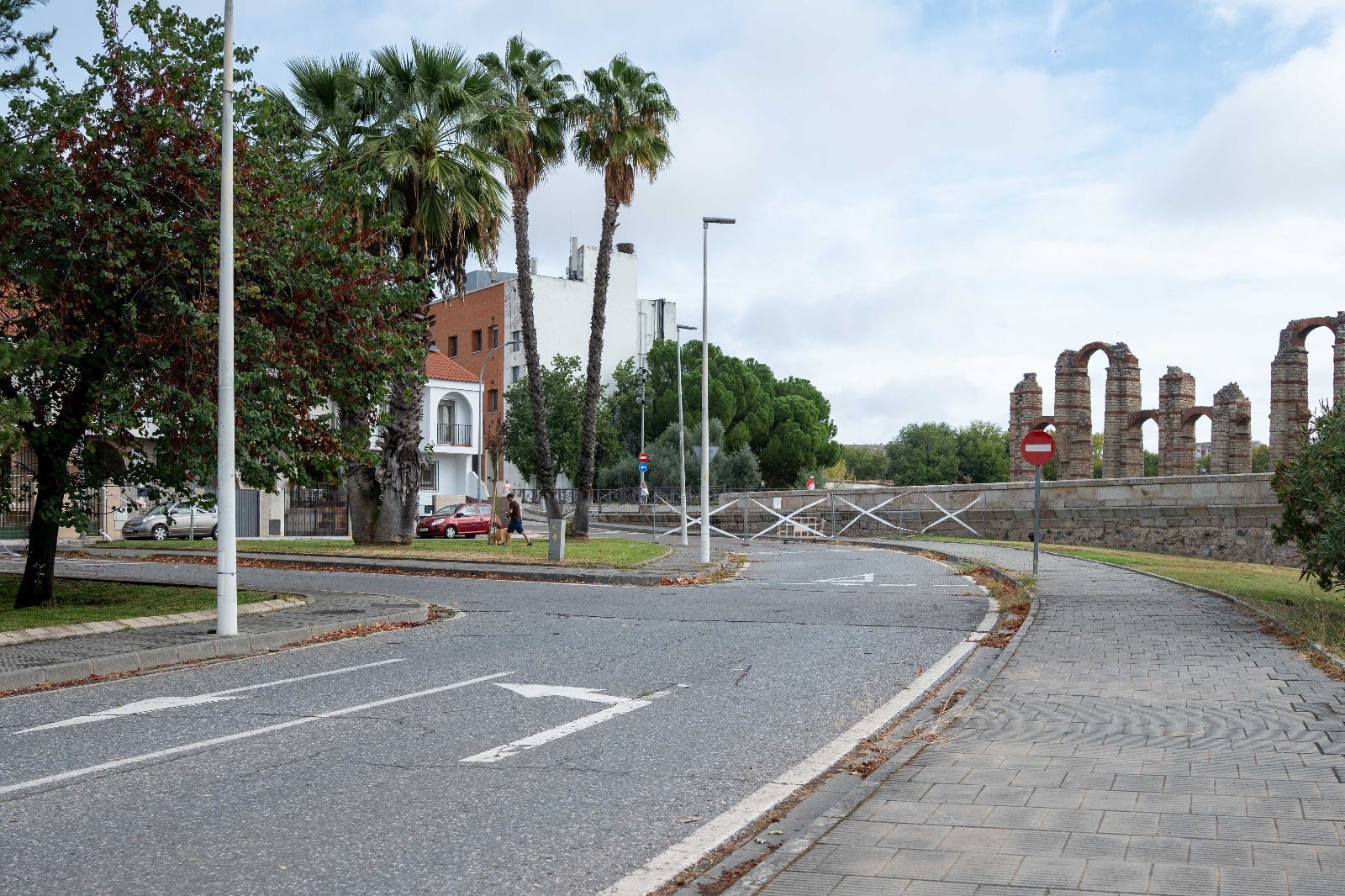 Licitada la construcción de una glorieta de acceso a la barriada de San Bartolomé en la zona del Acueducto de los Milagros Licitada la construcción de una glorieta de acceso a la barriada de San Bartolomé en la zona del Acueducto de los Milagros