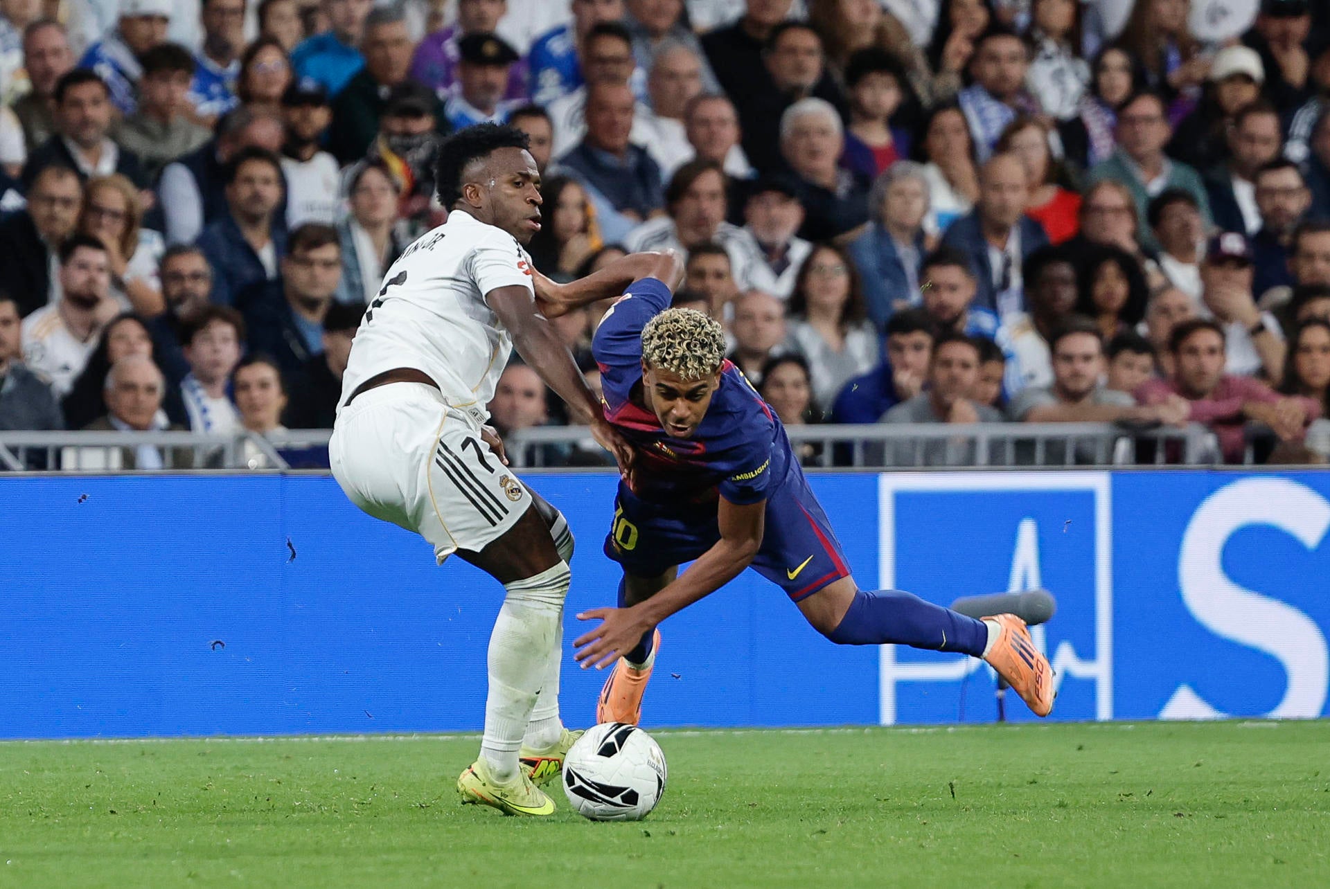 Así ha sido el enfrentamiento entre Lamine Yamal y Vinícius Así ha sido el enfrentamiento entre Lamine Yamal y Vinícius